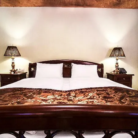 Ruebezahl Luxury Castle Golf Отель Марианске-Лазне